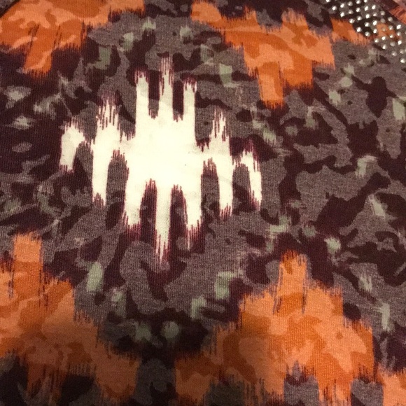 INC cold shoulder top. - Picture 4 of 4